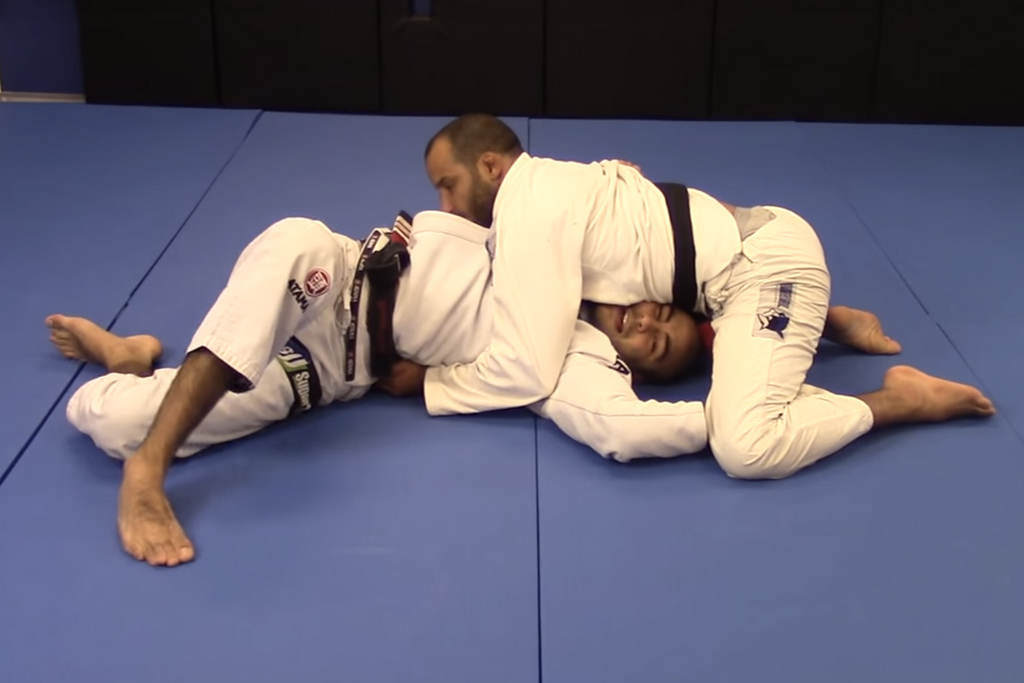 Giancarlo Bodoni Shows How To Escape The Dreaded Body Triangle Position