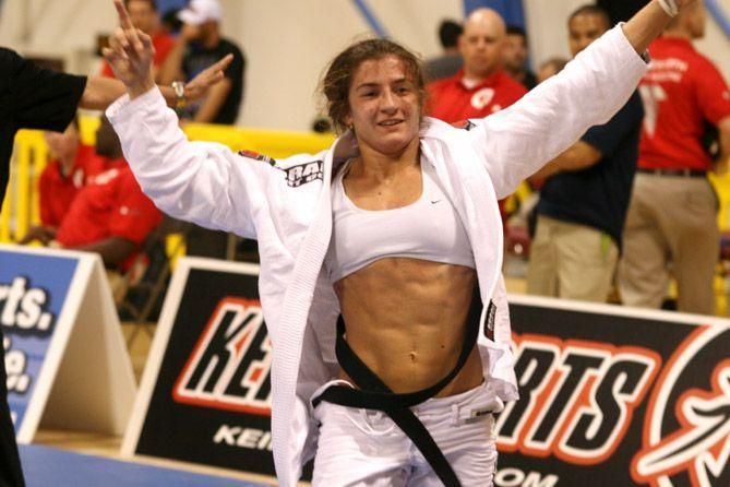 Luanna Alzuguir – BJJ Fanatics