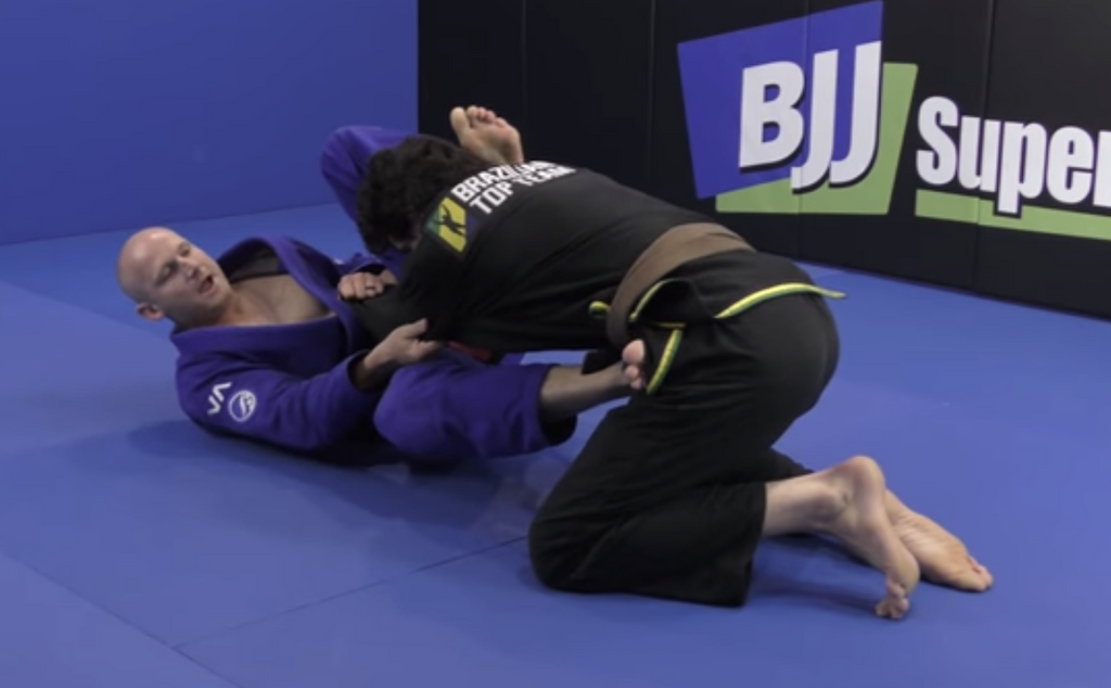 Perfect Grips To Attack The Triangle Choke