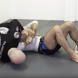 How To Hit A Triangle While Guard Passing In BJJ – BJJ Fanatics
