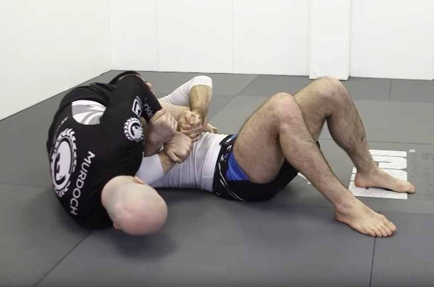 How To Hit A Triangle While Guard Passing In BJJ