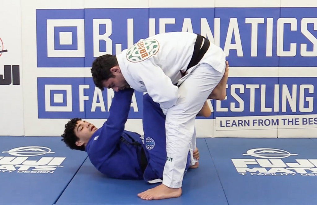 FREE Technique! Italo Moura gifts you a FREE technique from his NEW instructional!