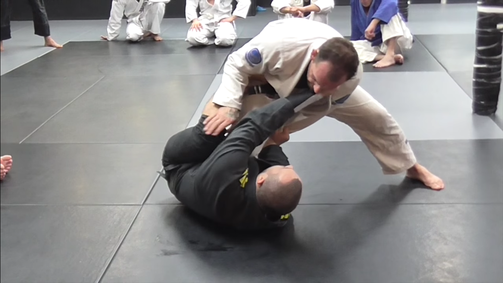 Getting to Know the Reverse De La Riva Guard with Lachlan Giles