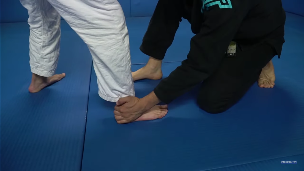 Use This Fake Guard Pull/Ankle Pick To Secure The Takedown!