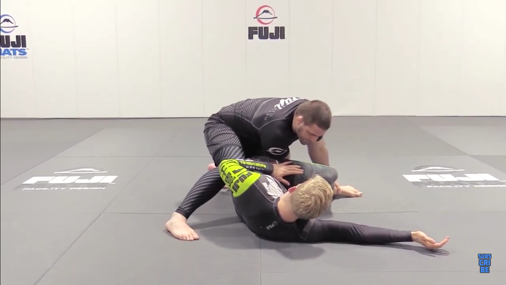 Master The Weave Pass With Travis Stevens