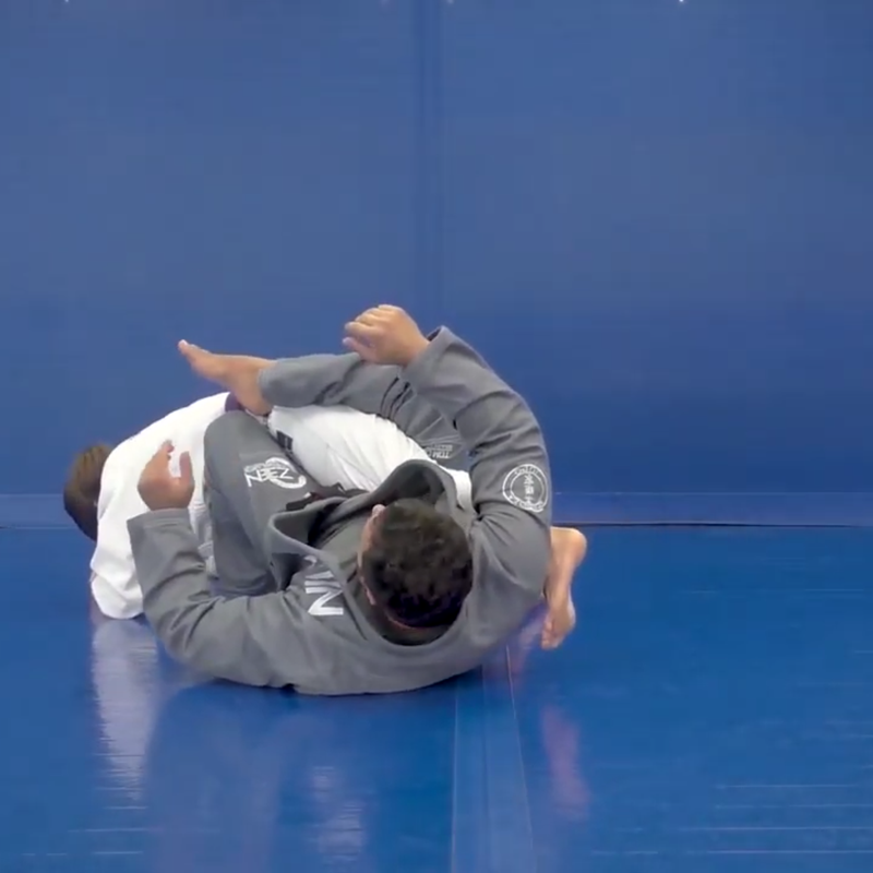 Half Guard Hip Switch Counter From The Bottom With Tom DeBlass