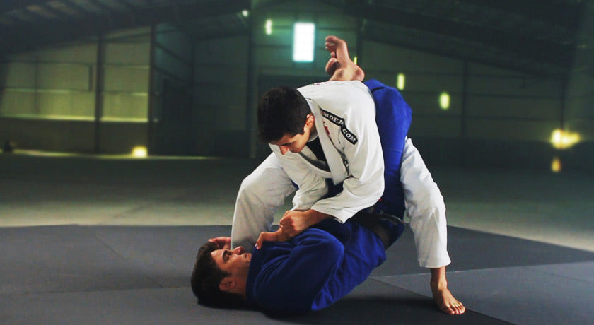 How the Gi Helps Closed Guard