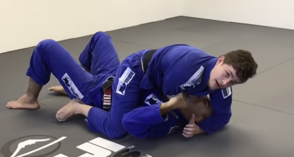 The Best Details On The Cross Choke From Mount
