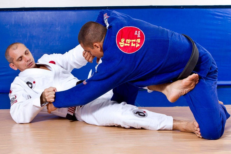 Using De la Riva Guard to Set Up a Simple Sweep