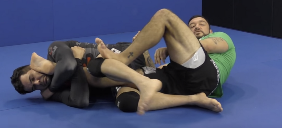 Escape The Knee Bar Against The Toughest Leg Lockers