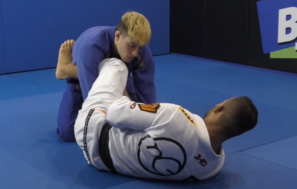 How To Get The Back In Lasso Guard Using Arm Drag With Marcos Tinoco