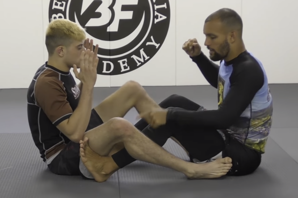 Leg Pummel For Foot Locks For Non-Stop Submission Attacks