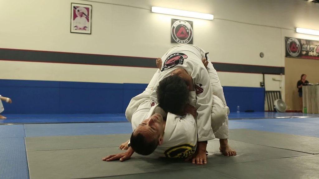Taking The Back From The Closed Guard