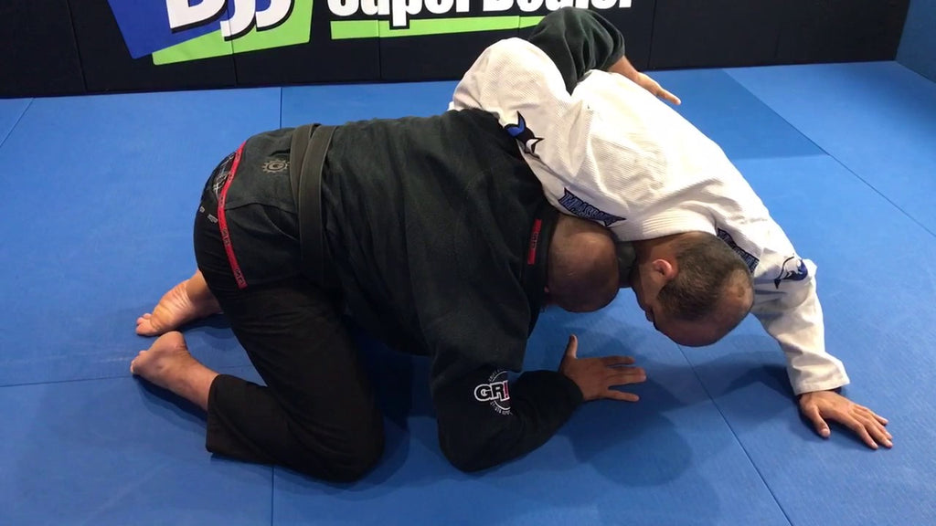 Pulling Half Guard From The Knees With Bernardo Faria
